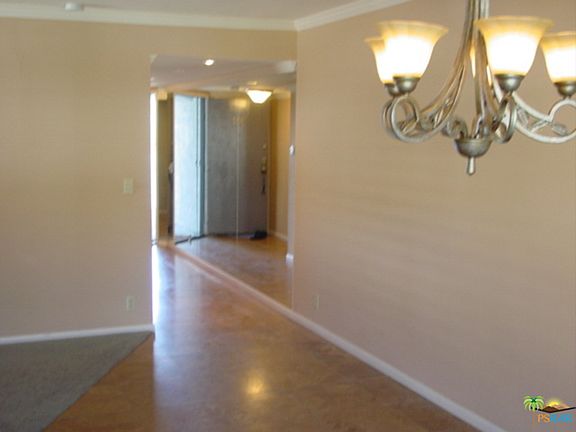 5th image of 5301 Waverly Dr #202