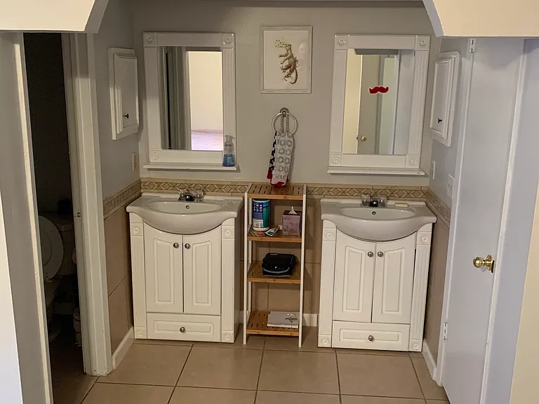 7010 Windrift Way — Photo 4