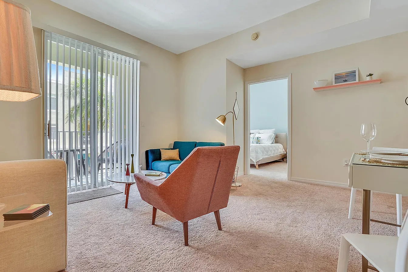 2 bed, 1131 sqft, $2,800 — Photo 3