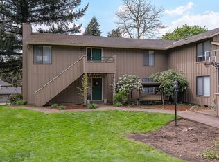 6924 Montauk Cir, Lake Oswego, OR 97035