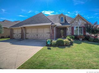 1713 W Plymouth St, Broken Arrow, OK 74012