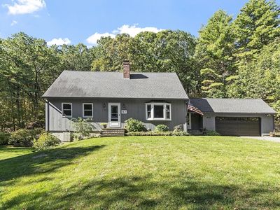 802 Reservoir Rd, Lunenburg, MA, 01462