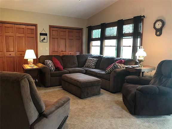 2nd image of 105 Knollwood Dr