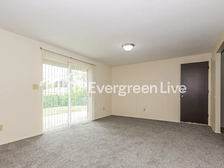 7131 Kismet Pl — Photo 5