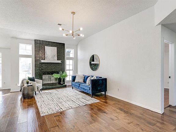 5th image of 15124 Todd Way