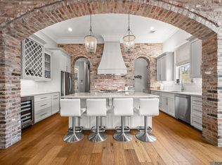 4265 Poplar St, Baton Rouge, LA 70808