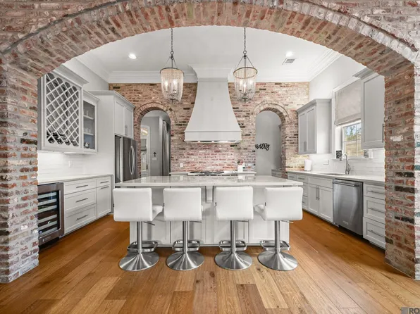 4265 Poplar St, Baton Rouge, LA 70808