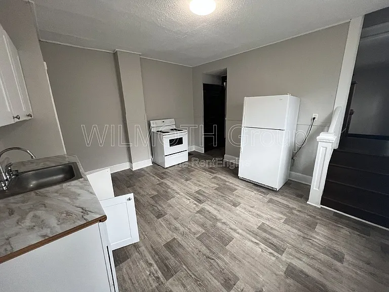 826 N Beville Ave — Photo 8