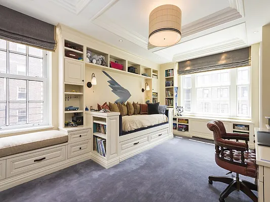 Sold by Sotheby's International Realty | media 9