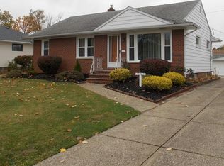 10700 Deborah Dr, Parma, OH