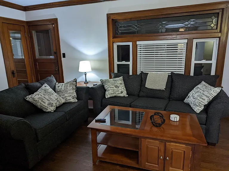 10705 Saint Mark Ave — Photo 3