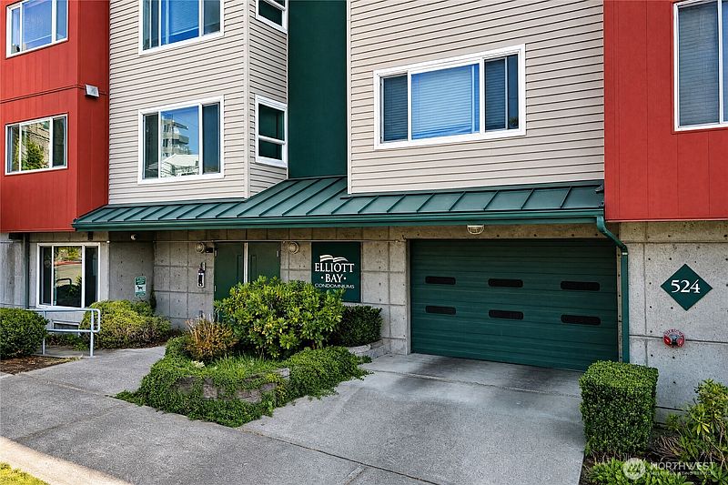 2nd image of 524 6th Avenue W #302