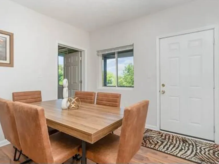 916 Mount Hope Ave #2 — Photo 10