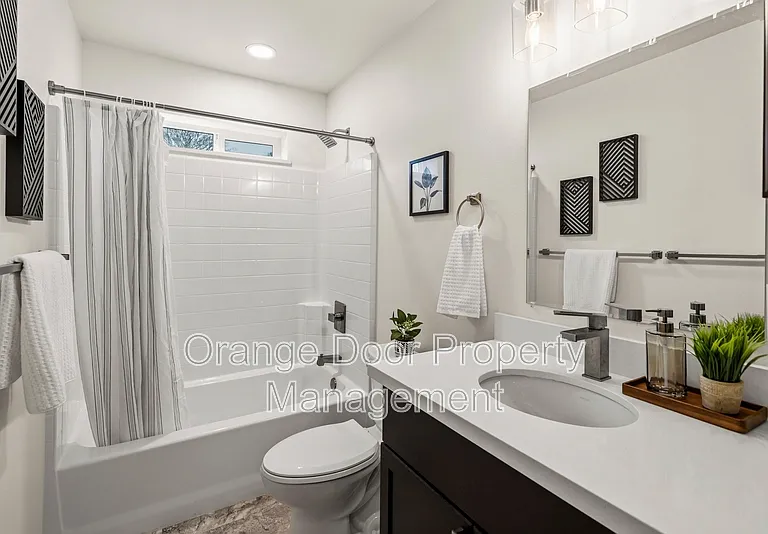 3623 S J St #B — Photo 17