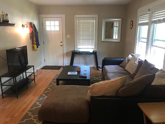 4th image of 5008 Primrose Ave