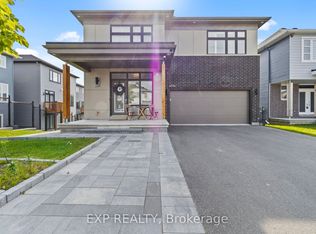 4556 Kelly Farm Dr, Ottawa, ON K1X0G8