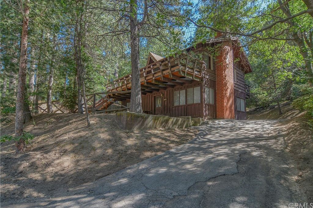 24553 San Moritz Dr, Crestline, CA 92325 | Zillow