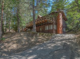 24553 San Moritz Dr, Crestline, CA 92325