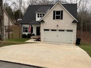 7273 Ron Rd, Ooltewah, TN 37363