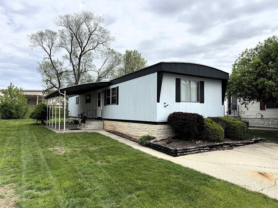 1st image of 215 Fox Ln