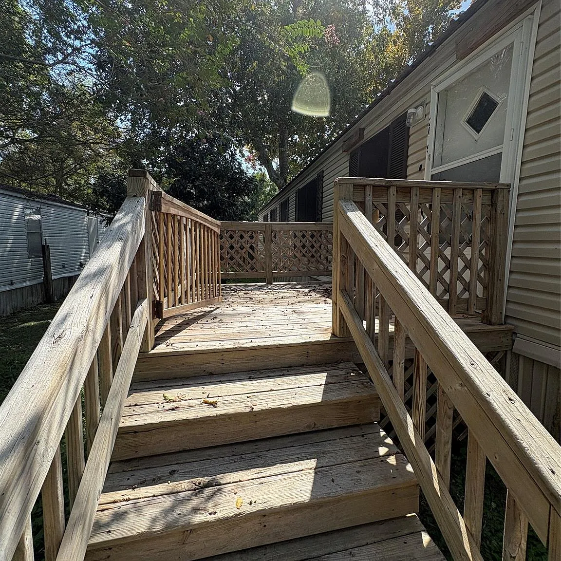 3 bed, 2.0 bath, 1216 sqft, $1,300 — Photo 3