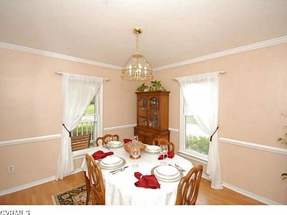 Formal dining room