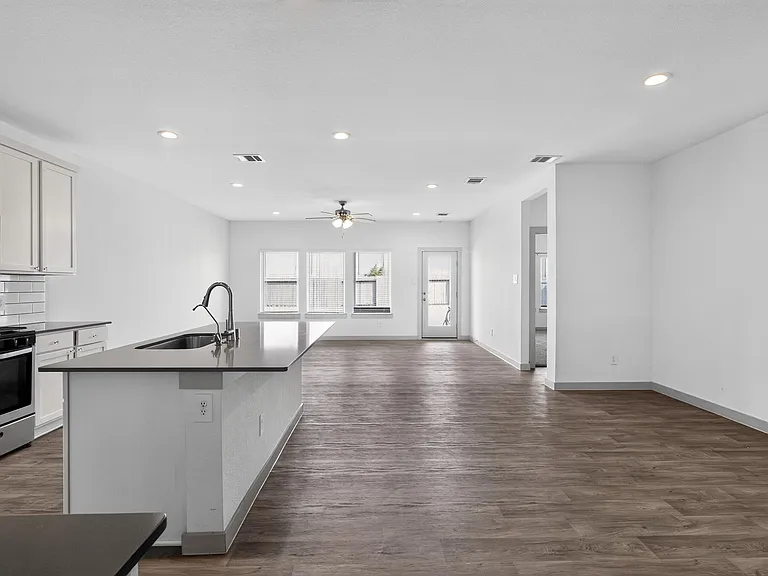 14407 Sweet Water Dr — Photo 11