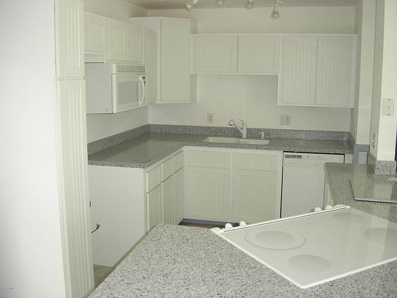 2nd image of 2380 Lorna Dr