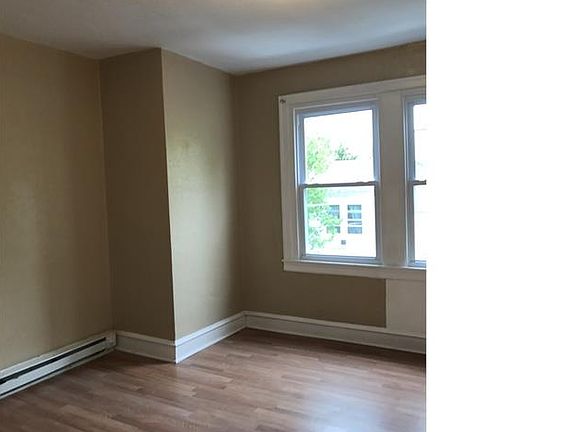 4th image of 4615 Vista St