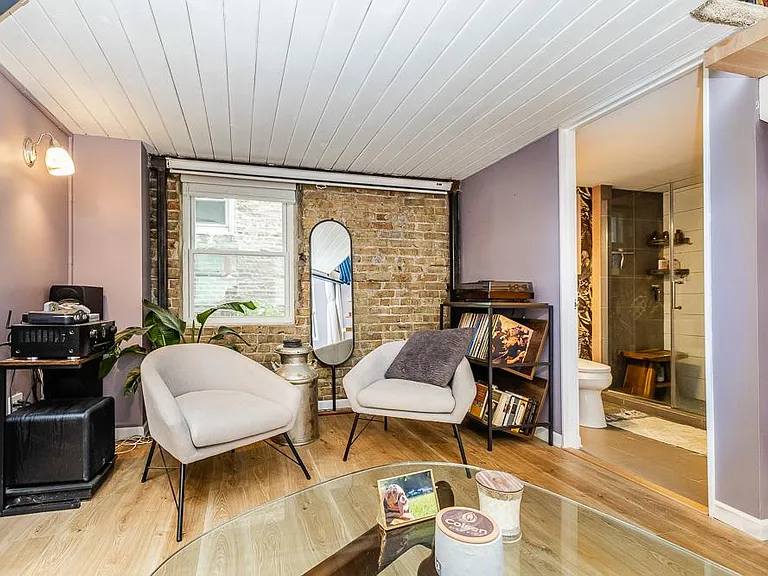 1037 W Dickens Ave — Photo 14