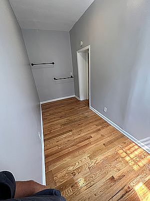 5th image of 302 E 3rd St #2Z