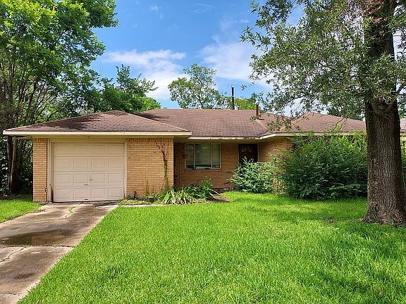 4th image of 9021 Homewood Ln