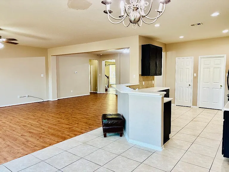 9947 Valance Way — Photo 9