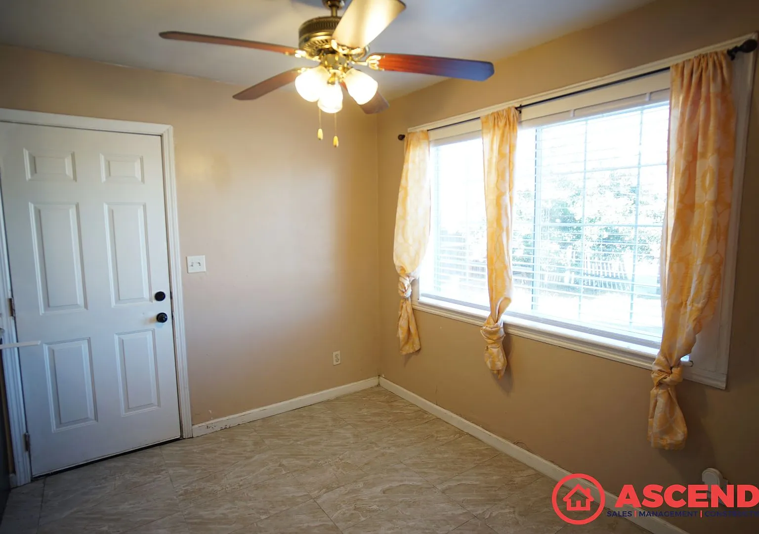 Cute Home McFarland! — Photo 4