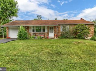 2204 Spring Run Dr, Mechanicsburg, PA 17055