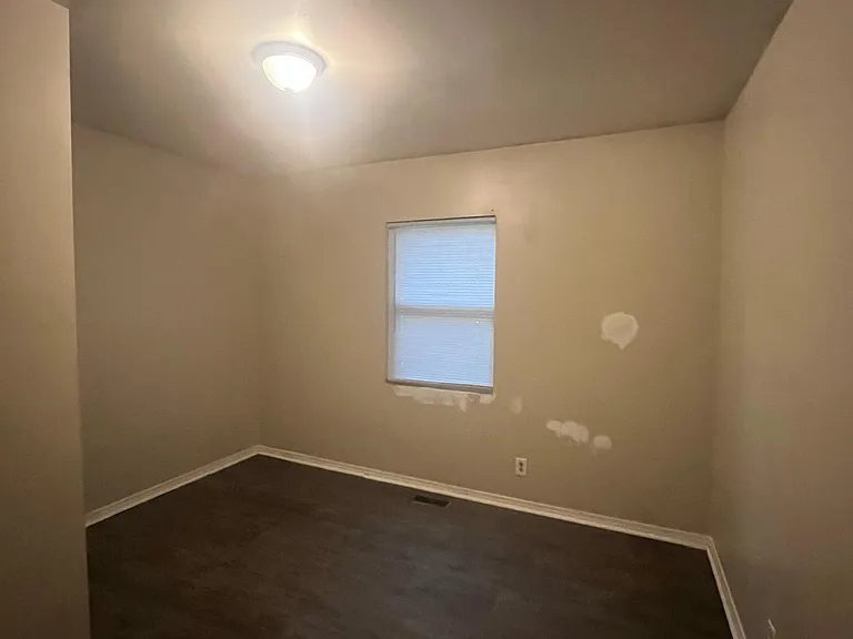 2401 Macon Dr SW — Photo 7