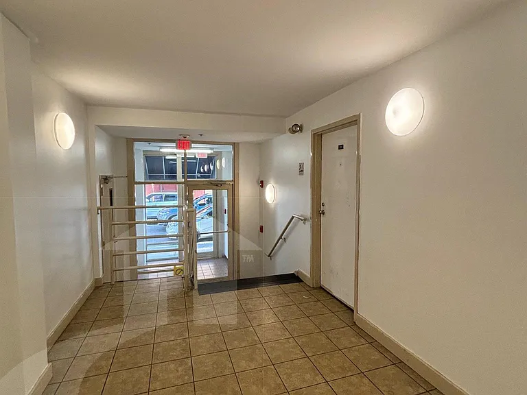 1 Franklin St #202 — Photo 10