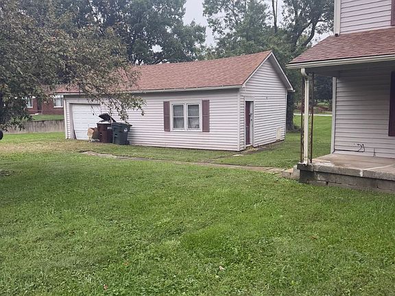 3rd image of 197 Clinton St