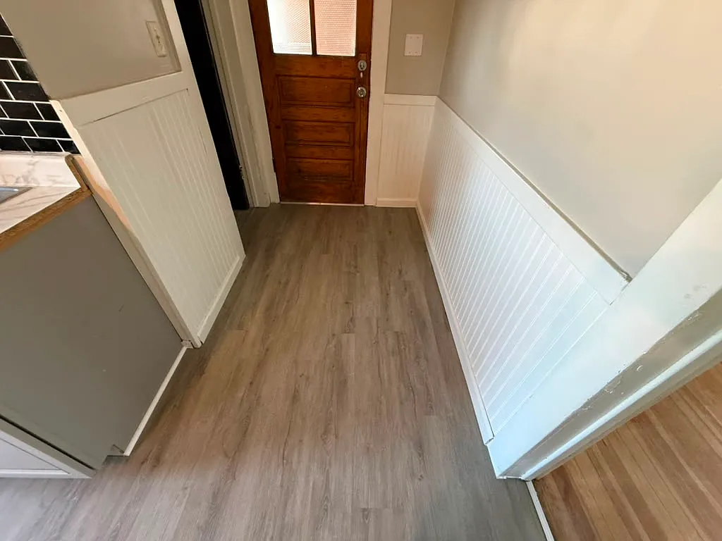 24 Hawk St — Photo 3