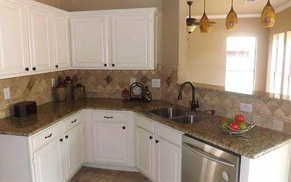 3rd image of 1208 Greendale Dr