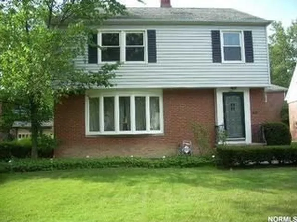 3825 Meadowbrook Blvd, University Heights, OH 44118