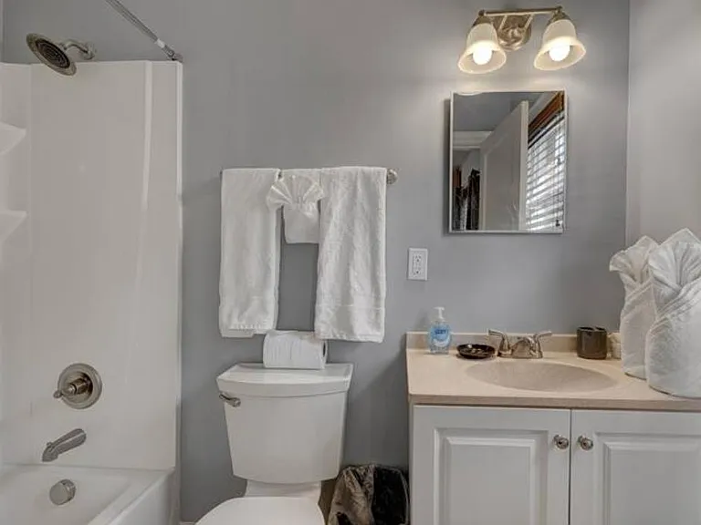 814 N Buchanan Blvd #A — Photo 10