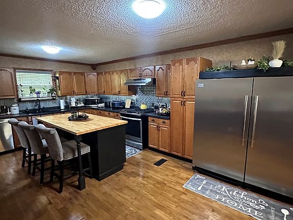 2nd image of 204 McDermott Rushtown Rd