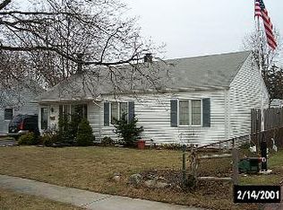 16 Kunen Ave, Bethpage, NY 11714