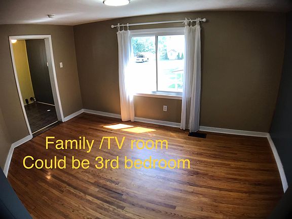 5th image of 615 N River Ave