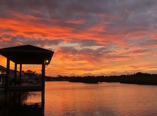 328 N 12th St, Flagler Beach, FL 32136