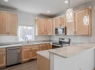 1424 10th St, Monroe, WI 53566