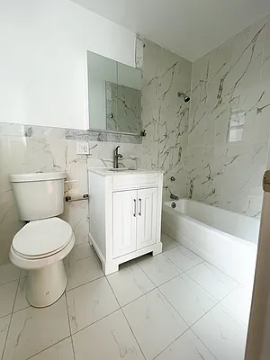 Rented by Select Real Estate | media 6