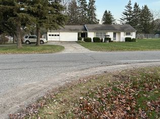 1201 Baldwin Rd, Lapeer, MI 48446