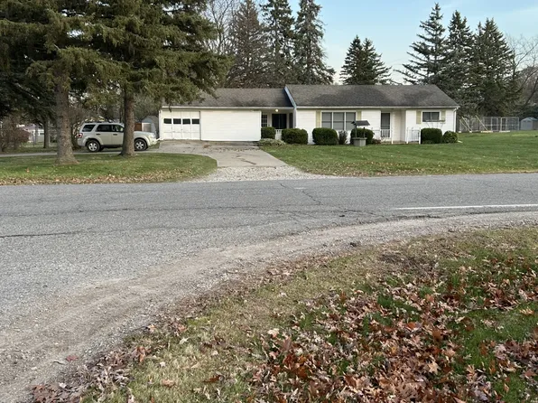 1201 Baldwin Rd, Lapeer, MI 48446